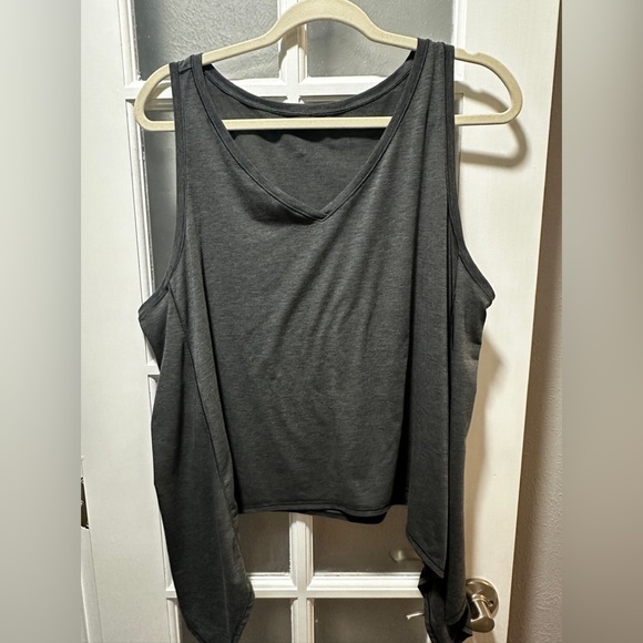Lululemon Watch Me Flip Tank-Heathered Black - Picture 3 of 8